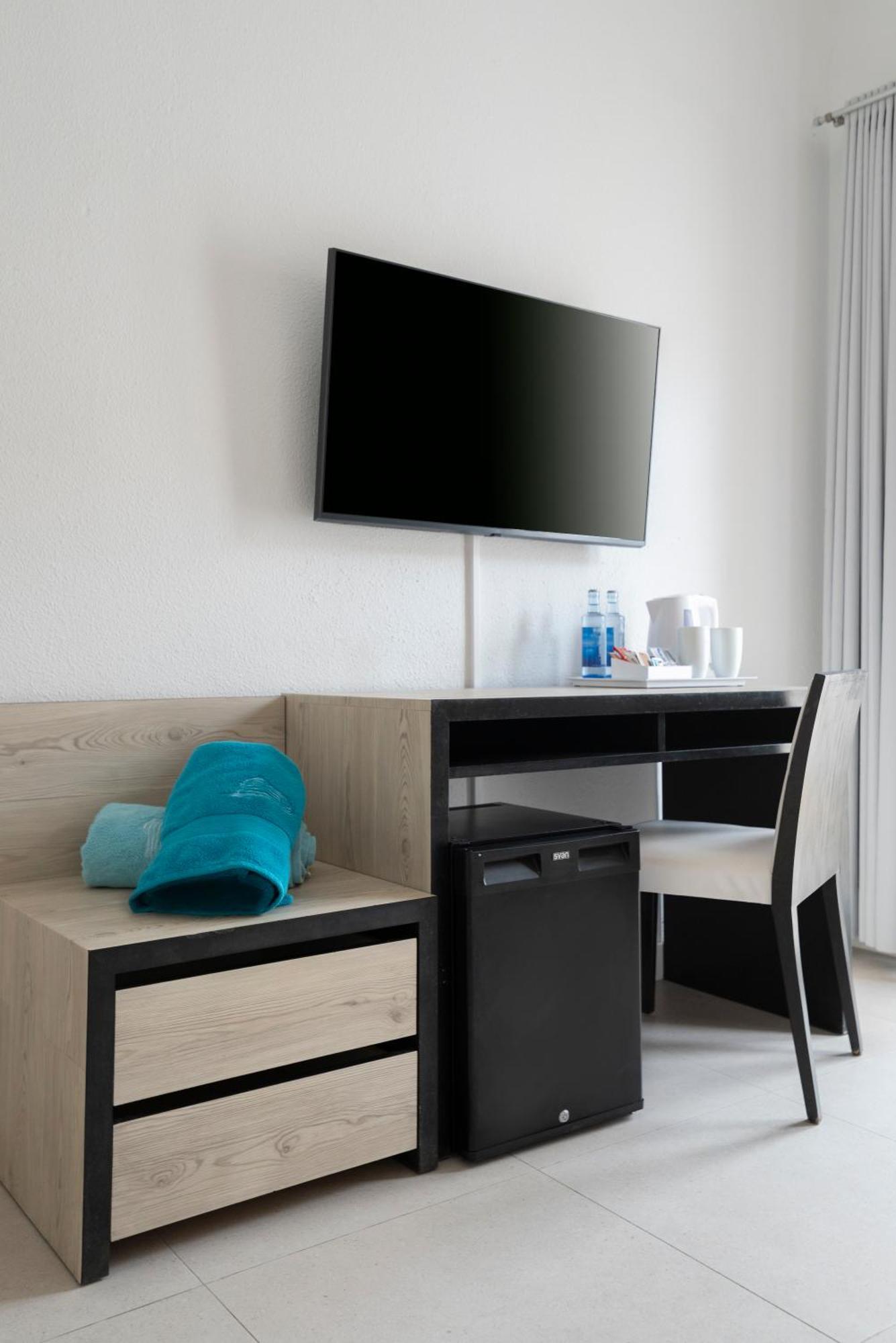 Hotel Medano 3*